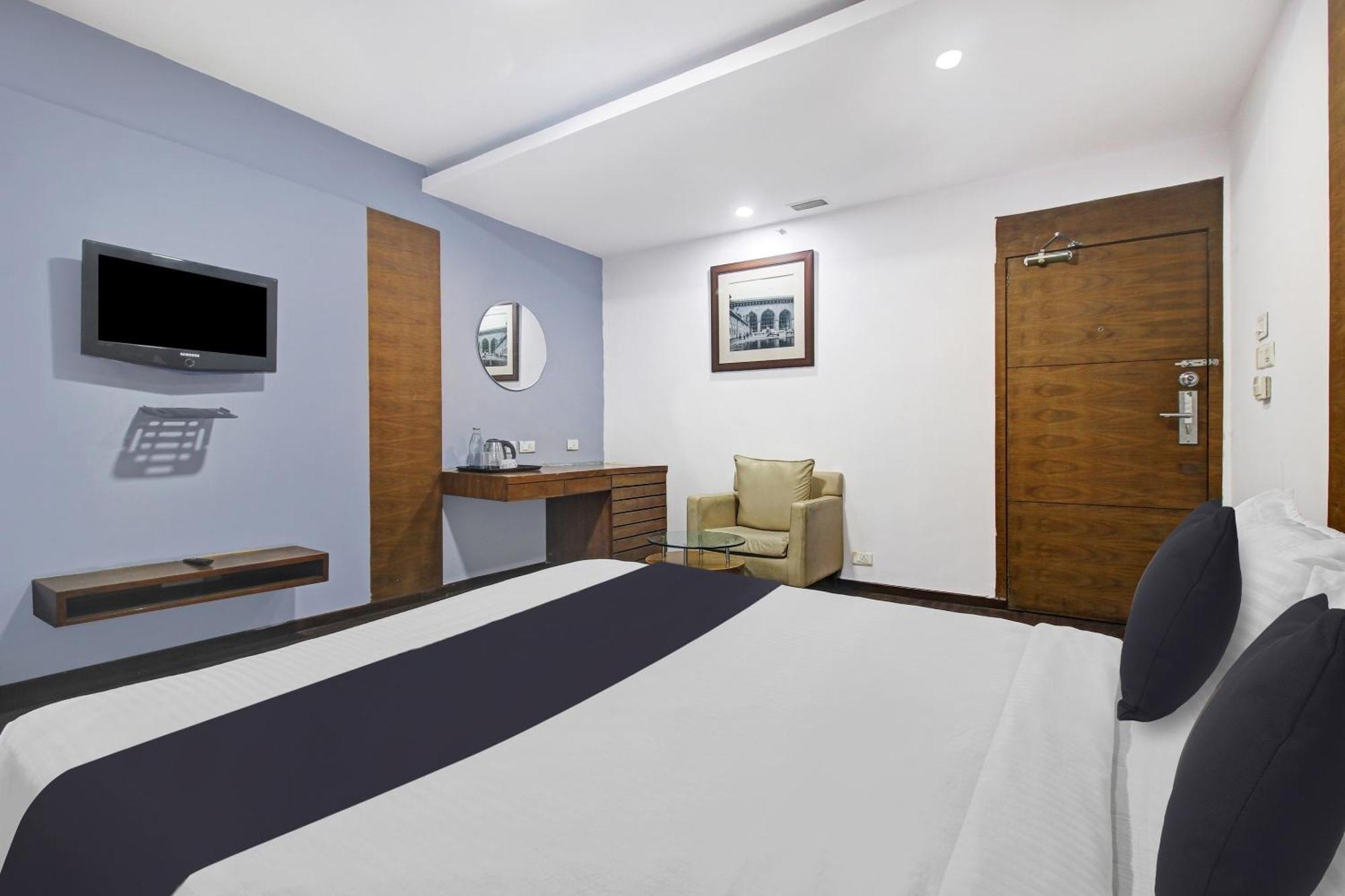Townhouse Oak The Margi Hotel Near Yosufguda Metro Station Hyderabad Exterior foto